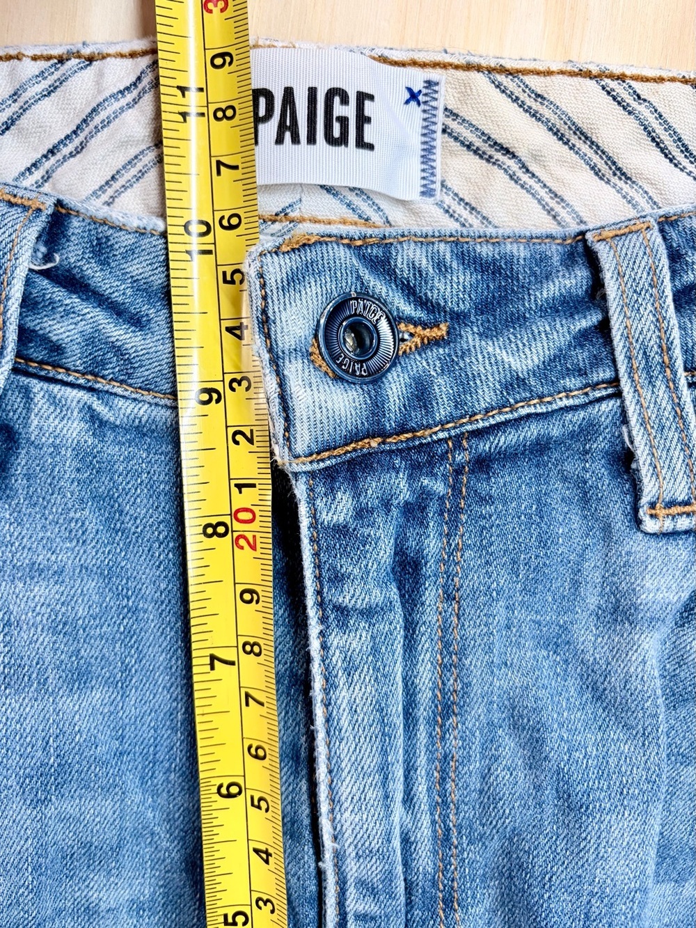PAIGE Carter Slim Boyfriend Jeans Distressed Light Wash Size 28 - Picture 9 of 10